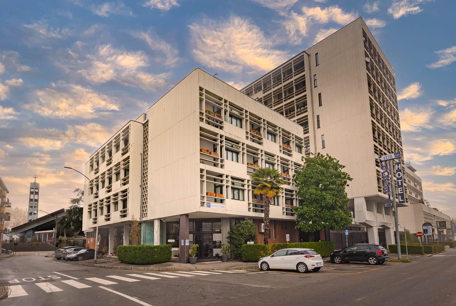 Ih Hotels Milano Eur - เตรซซาโน ซุล นาวีโญ ภายนอก รูปภาพ